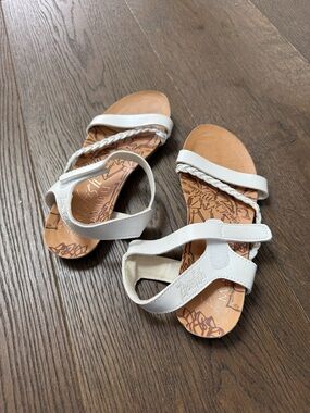 Girls White Braided Strap Sandals with Cushioned Footbed